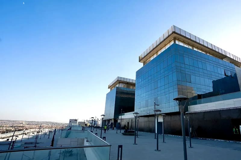 Etapa Square